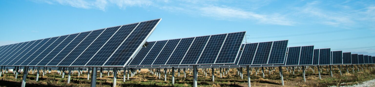 french operations maintenance firms for solar farms
